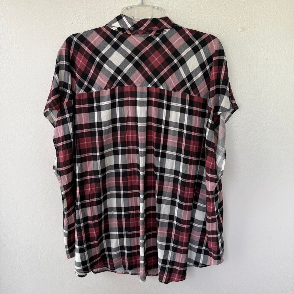 Torrid size 4X Plaid short sleeves Buttondown blouse size 4X - Picture 5 of 8